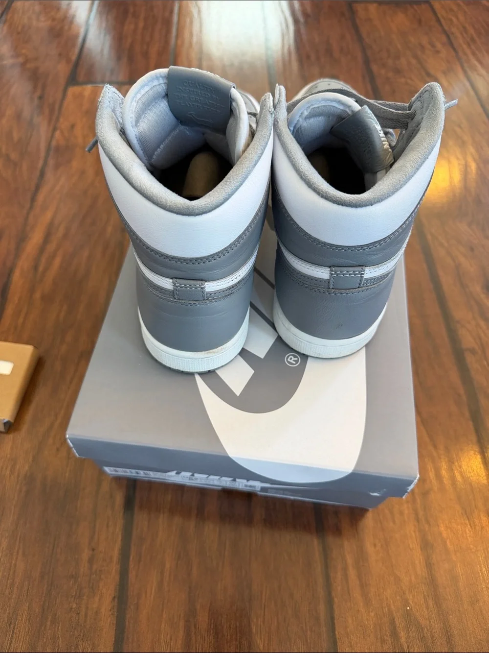 Air Jordan 1 RetroHigh OG Sneakers in Light Gray and White